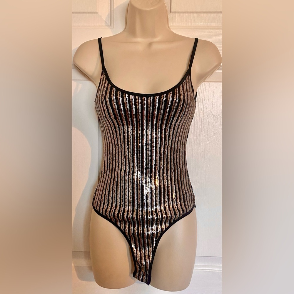 Honey Punch From Nordstrom Sequin Bodysuit Gold Silver XS